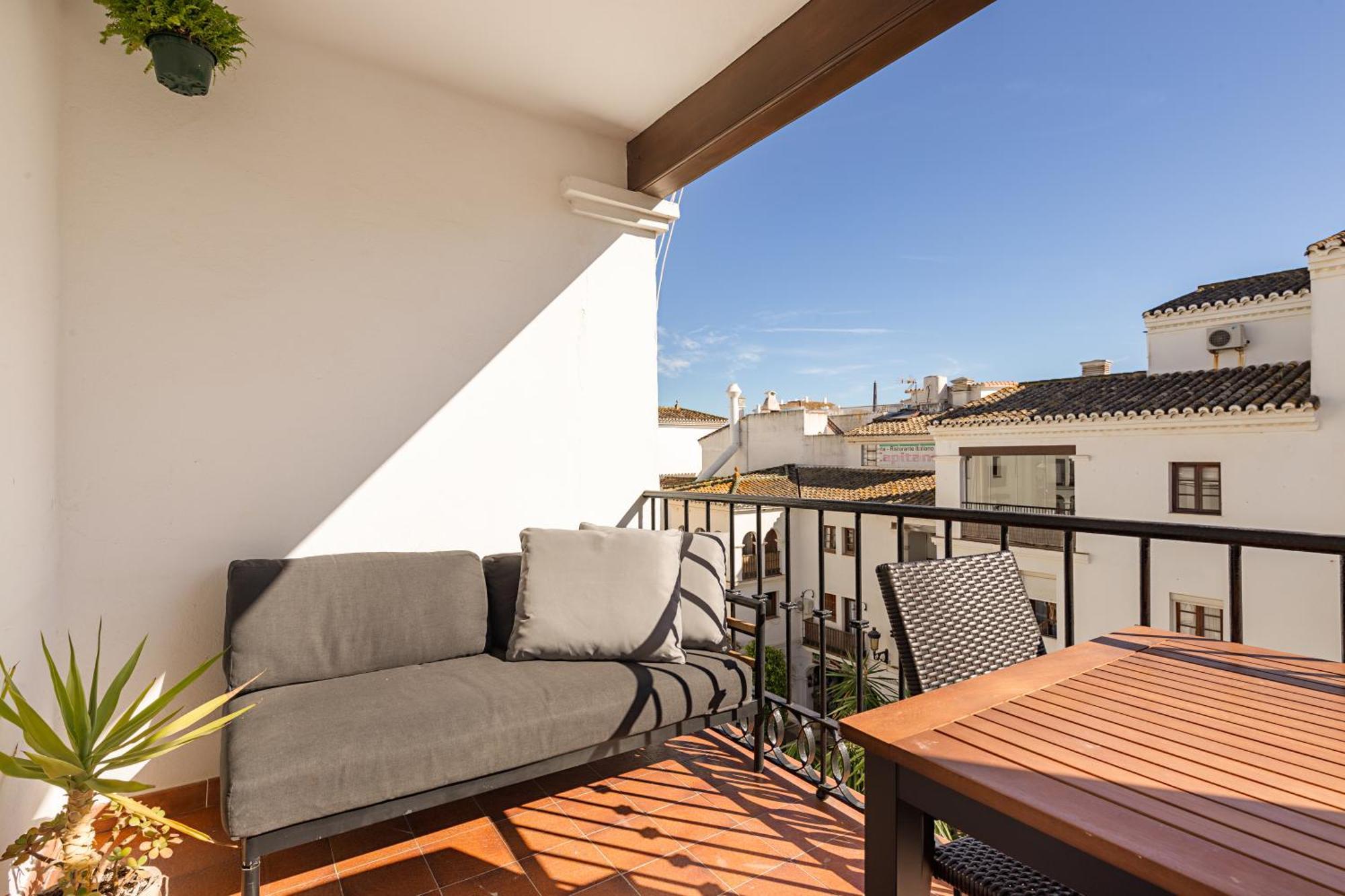Duquesa Port Studio Apartment - Bright Sunlit Terrace Manilva Eksteriør billede